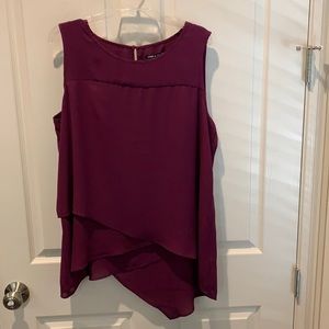 Sleeveless layered hem Blouse